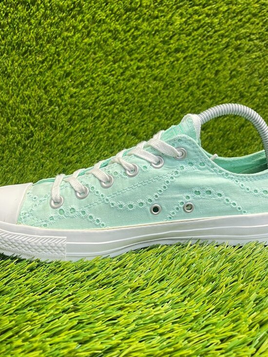 Converse Chuck Taylor All Star Womens Size 10 Green Athletic Shoes Sneakers - Picture 2 of 12